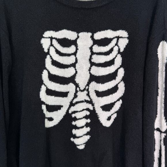 Wildfox Lennon Sweater Womens Small Rockstar Ribcage Skeleton Distressed NEW - Picture 4 of 9